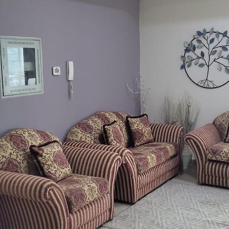 Apartamento Cozy 2Bhk Near To Dmcc Metro Station -505 Dubái Exterior foto