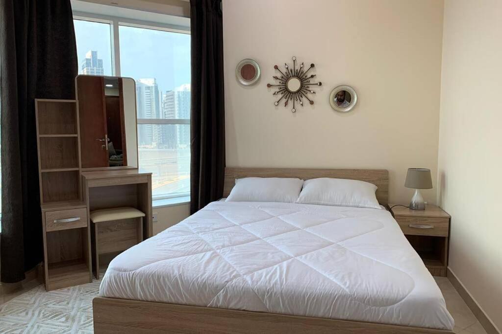 Apartamento Cozy 2Bhk Near To Dmcc Metro Station -505 Dubái Exterior foto