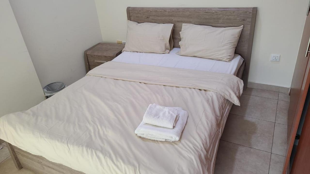 Apartamento Cozy 2Bhk Near To Dmcc Metro Station -505 Dubái Exterior foto