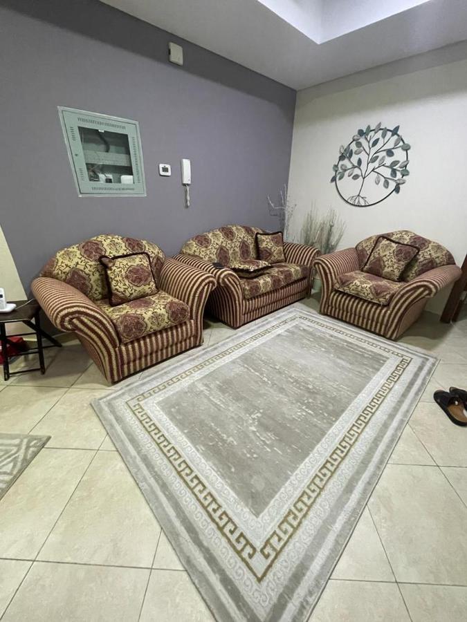 Apartamento Cozy 2Bhk Near To Dmcc Metro Station -505 Dubái Exterior foto